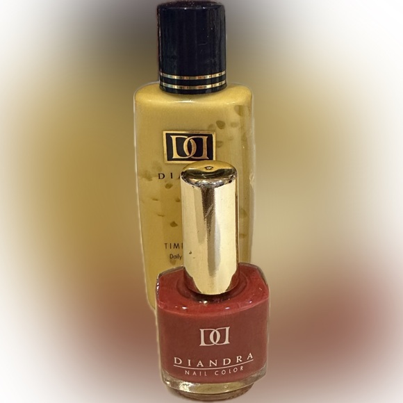 VTG DIANDRA MAKE-UP TRIO TIME RELEASE DAILY MOISTURE LOTION—2 oz CREAM CONCEALER - Picture 4 of 15